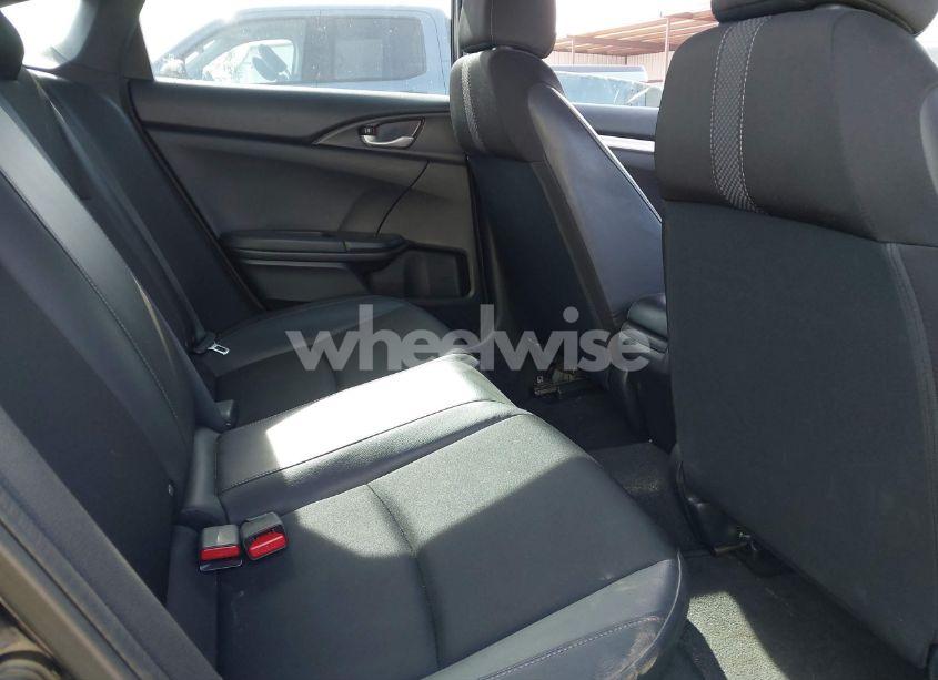 Photo 8 of 2020 Honda Civic SPORT (VIN 19XFC2F86LE015902)
