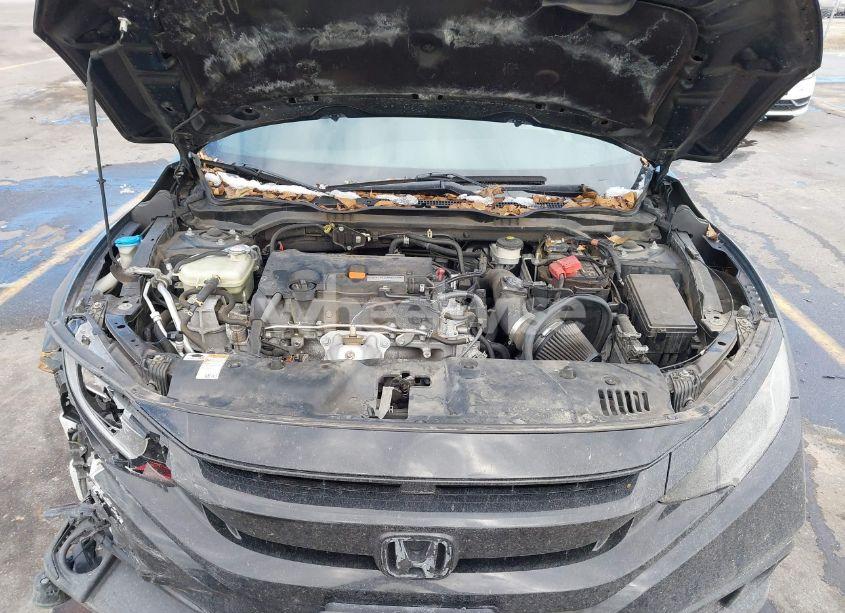 Photo 10 of 2019 Honda Civic SPORT (VIN 19XFC2F87KE027815)