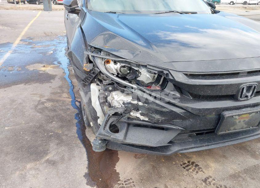 Photo 6 of 2019 Honda Civic SPORT (VIN 19XFC2F87KE027815)