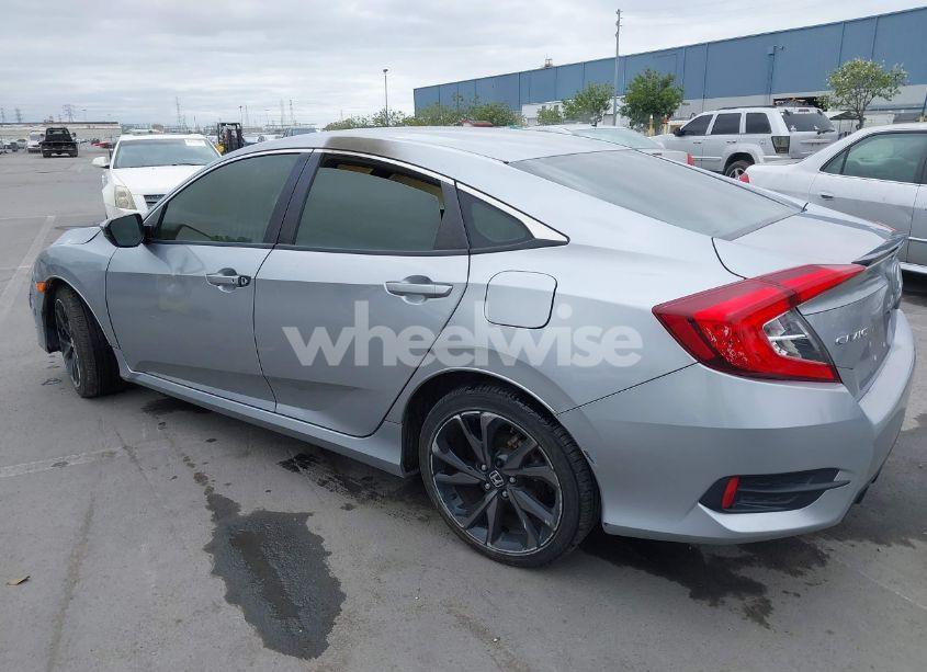 Photo 3 of 2019 Honda Civic SPORT (VIN 19XFC2F87KE202922)