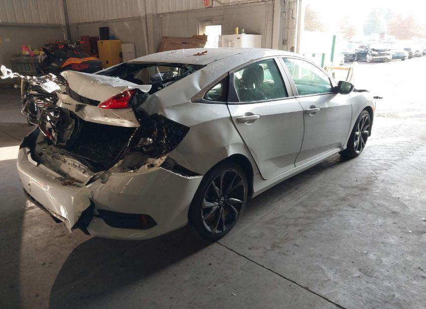 Photo 4 of 2019 Honda Civic SPORT (VIN 19XFC2F87KE213161)