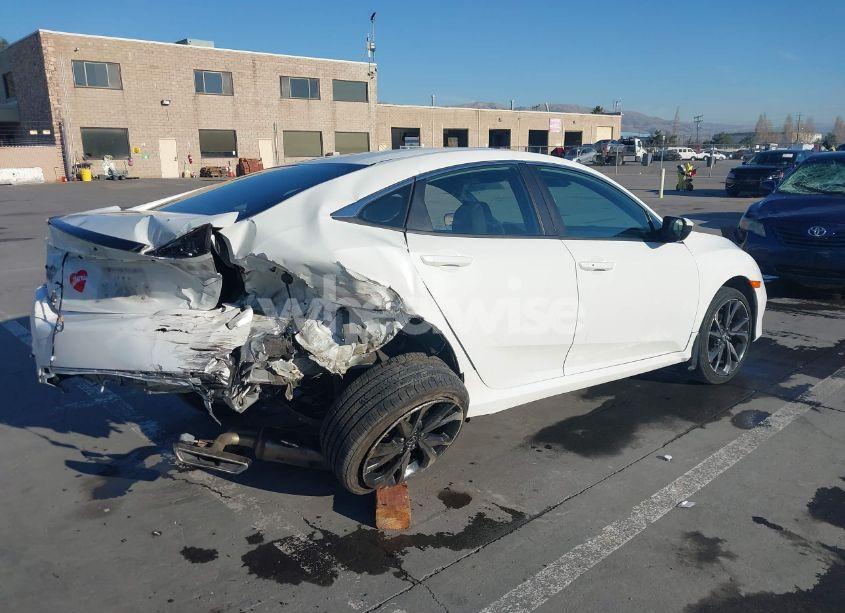 Photo 4 of 2020 Honda Civic SPORT (VIN 19XFC2F87LE207569)