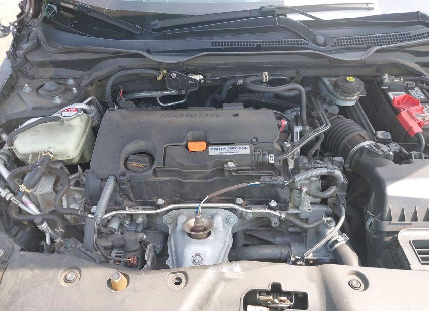 Photo 10 of 2019 Honda Civic SPORT (VIN 19XFC2F88KE024339)