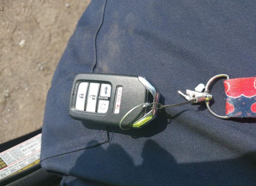 Photo 11 of 2019 Honda Civic SPORT (VIN 19XFC2F88KE024339)