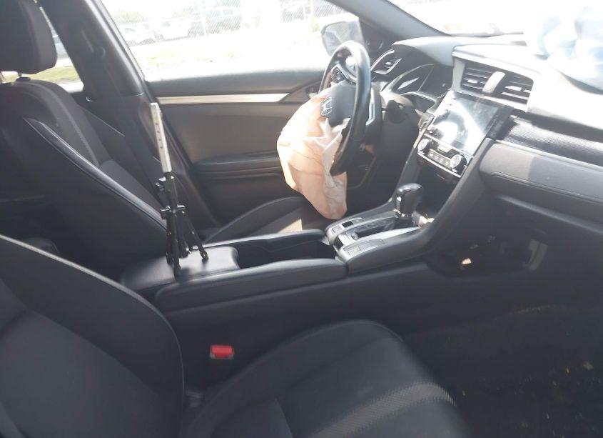 Photo 5 of 2019 Honda Civic SPORT (VIN 19XFC2F88KE024339)