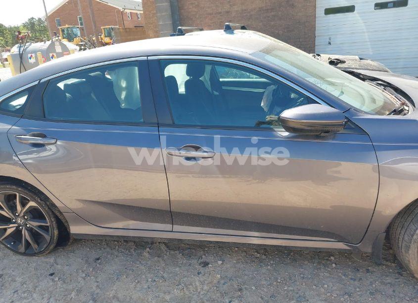 Photo 12 of 2019 Honda Civic SPORT (VIN 19XFC2F88KE028035)