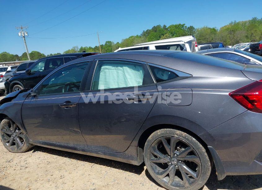 Photo 13 of 2019 Honda Civic SPORT (VIN 19XFC2F88KE028035)