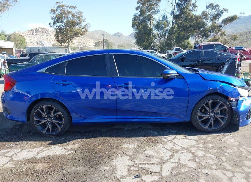 Photo 13 of 2019 Honda Civic SPORT (VIN 19XFC2F88KE205957)