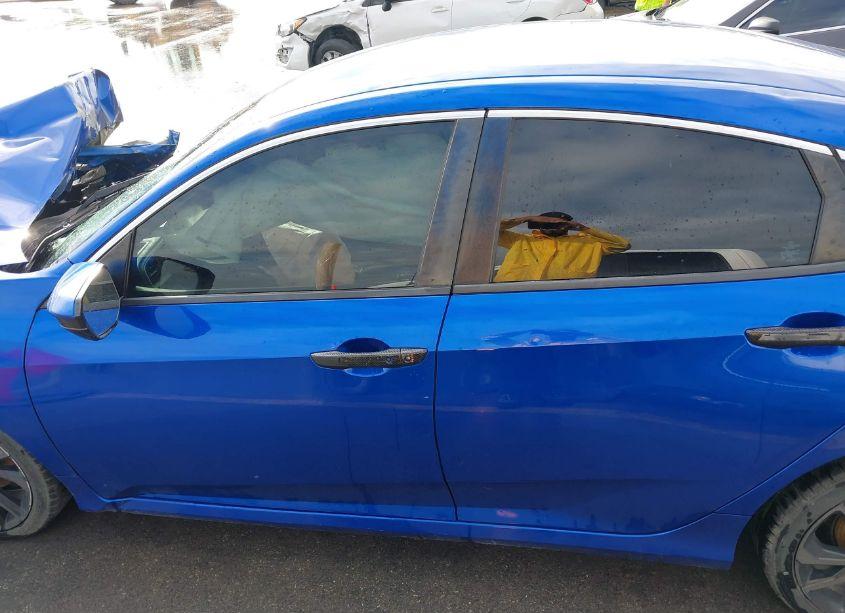 Photo 14 of 2020 Honda Civic SPORT (VIN 19XFC2F88LE002570)
