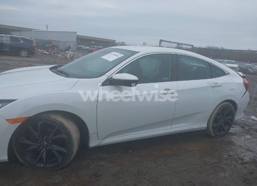 Photo 14 of 2019 Honda Civic SPORT (VIN 19XFC2F89KE013334)