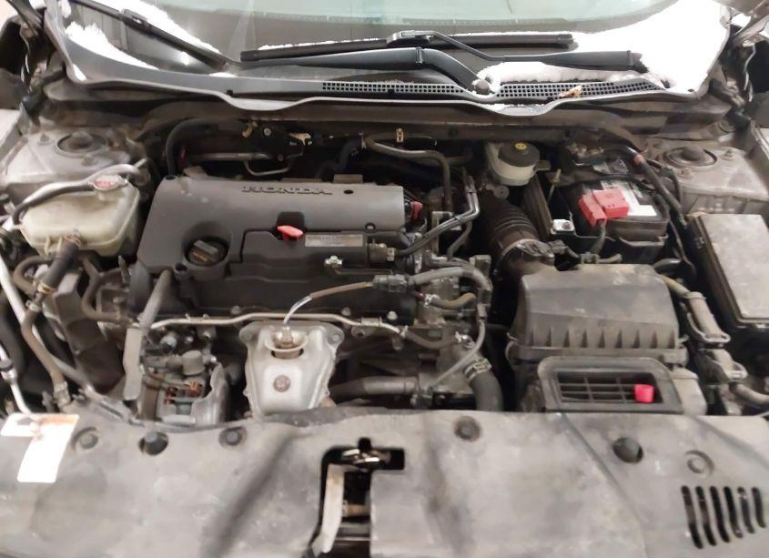 Photo 10 of 2019 Honda Civic SPORT (VIN 19XFC2F89KE034331)