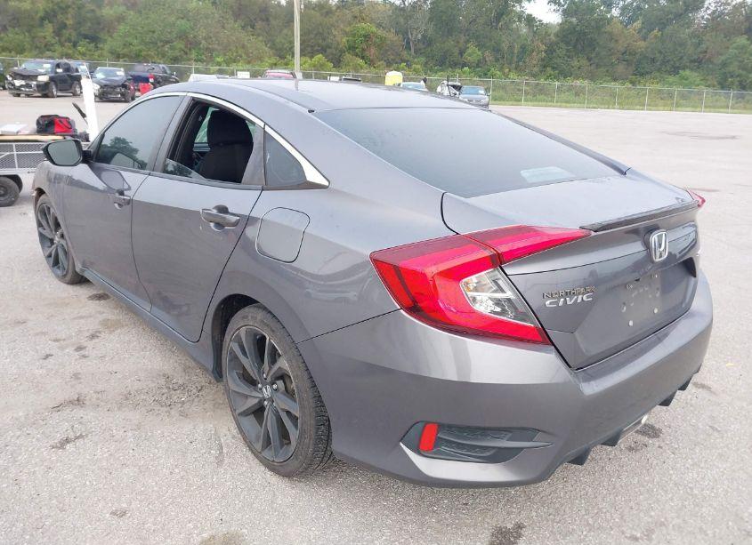 Photo 3 of 2019 Honda Civic SPORT (VIN 19XFC2F89KE048813)