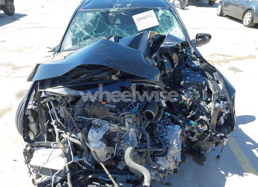 Photo 10 of 2019 Honda Civic SPORT (VIN 19XFC2F89KE051016)