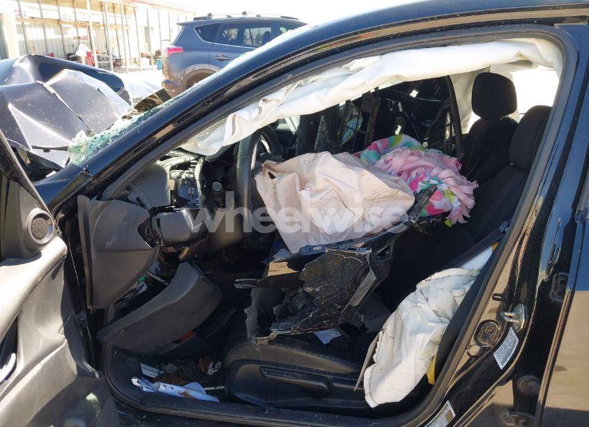 Photo 5 of 2019 Honda Civic SPORT (VIN 19XFC2F89KE051016)