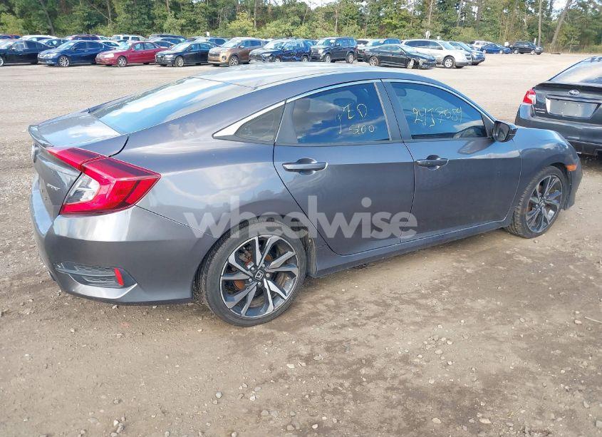 Photo 4 of 2019 Honda Civic SPORT (VIN 19XFC2F89KE211797)