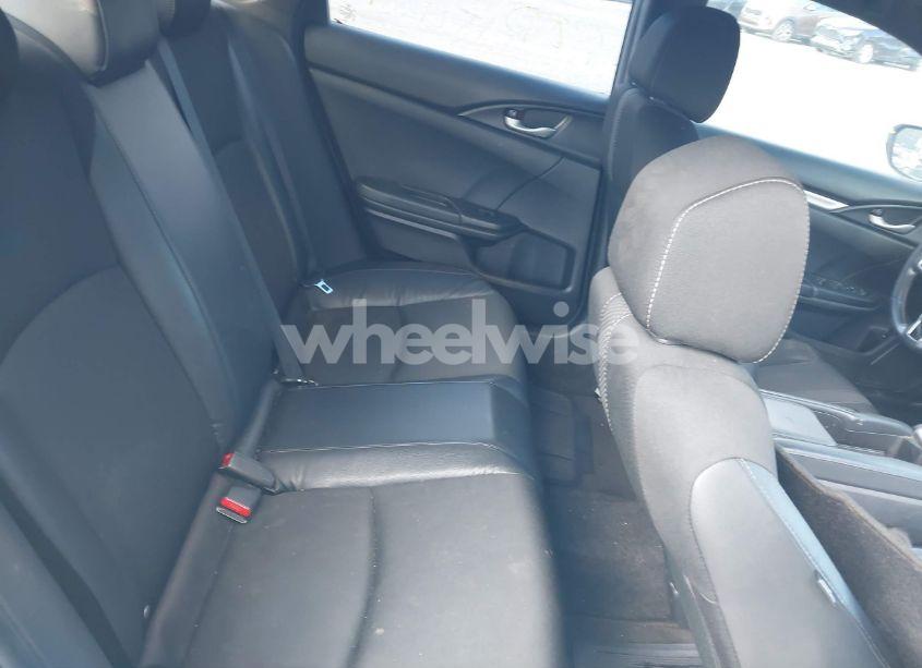 Photo 8 of 2019 Honda Civic SPORT (VIN 19XFC2F89KE211797)