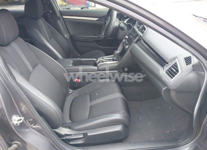 Photo 5 of 2020 Honda Civic SPORT (VIN 19XFC2F89LE011911)