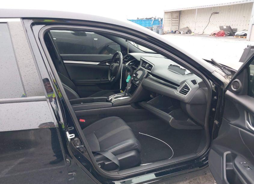 Photo 5 of 2021 Honda Civic SPORT (VIN 19XFC2F89ME004006)