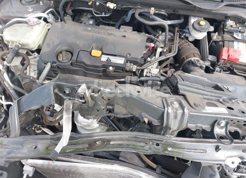 Photo 10 of 2019 Honda Civic SPORT (VIN 19XFC2F8XKE035939)