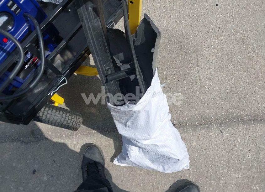 Photo 12 of 2019 Honda Civic SPORT (VIN 19XFC2F8XKE035939)