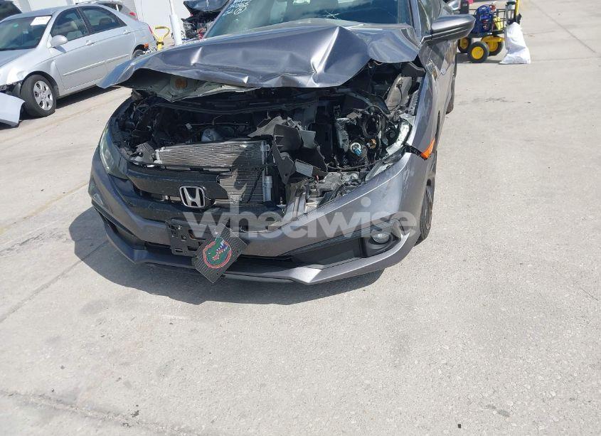Photo 13 of 2019 Honda Civic SPORT (VIN 19XFC2F8XKE035939)