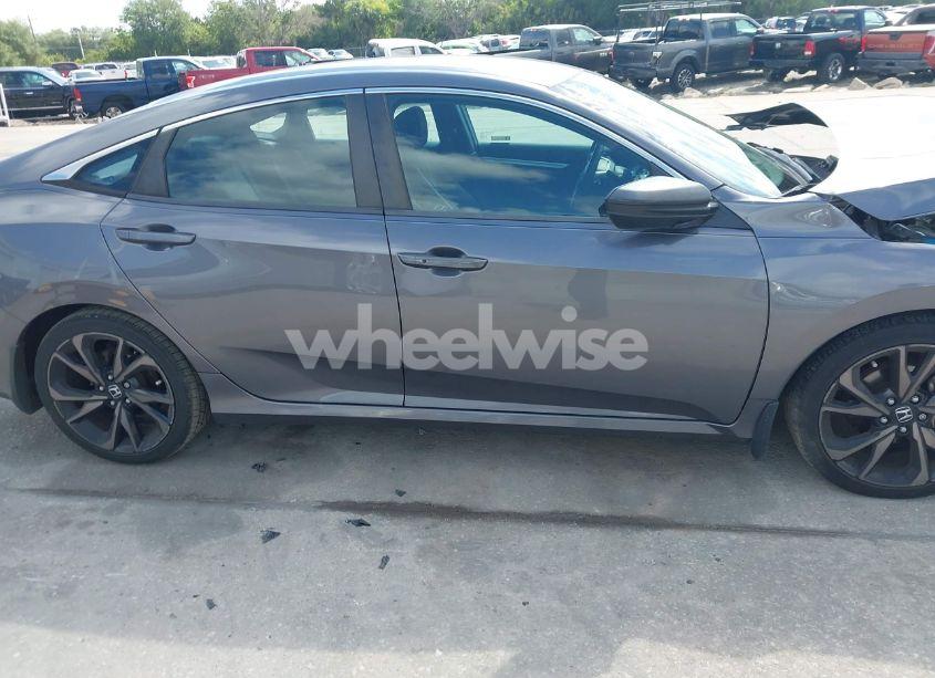 Photo 14 of 2019 Honda Civic SPORT (VIN 19XFC2F8XKE035939)