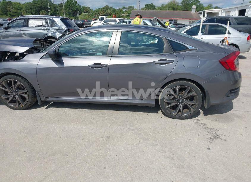 Photo 15 of 2019 Honda Civic SPORT (VIN 19XFC2F8XKE035939)