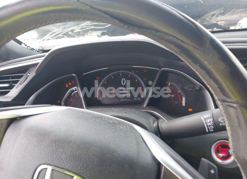 Photo 16 of 2019 Honda Civic SPORT (VIN 19XFC2F8XKE035939)