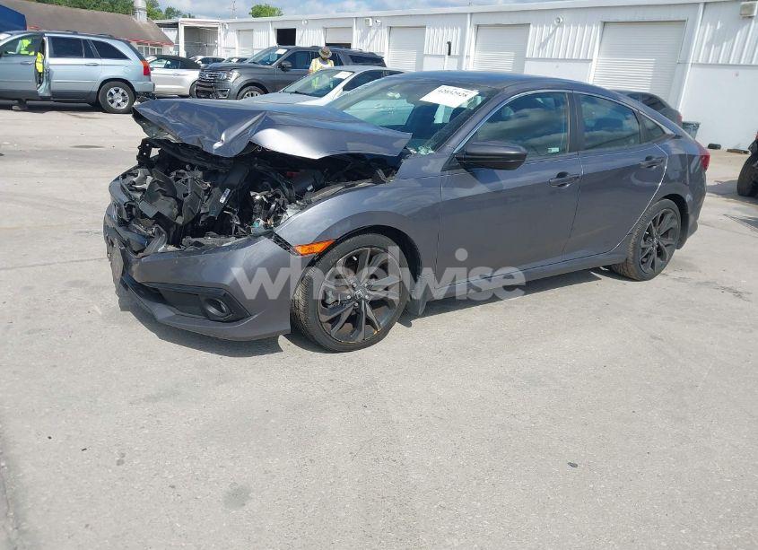 Photo 2 of 2019 Honda Civic SPORT (VIN 19XFC2F8XKE035939)