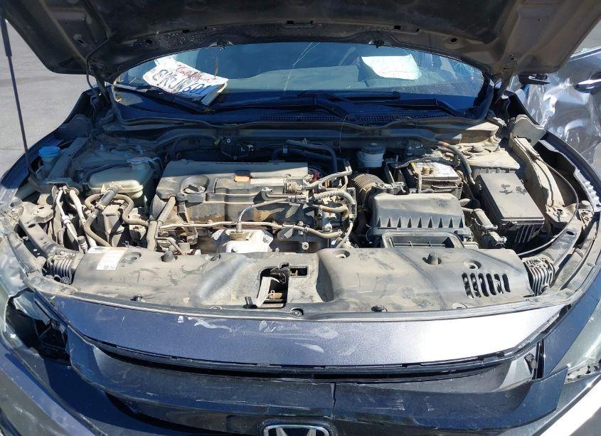 Photo 10 of 2019 Honda Civic SPORT (VIN 19XFC2F8XKE209461)