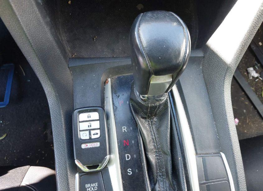 Photo 11 of 2019 Honda Civic SPORT (VIN 19XFC2F8XKE209461)