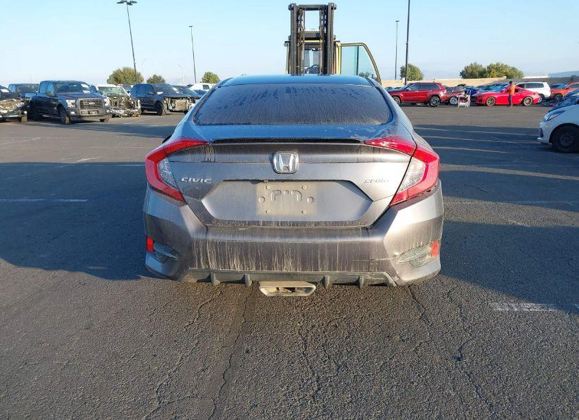 Photo 16 of 2019 Honda Civic SPORT (VIN 19XFC2F8XKE209461)