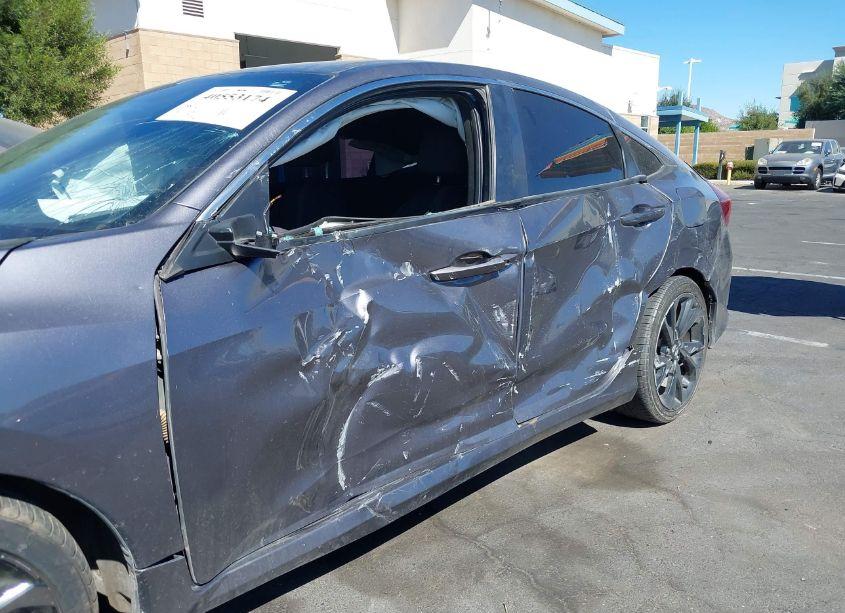 Photo 17 of 2019 Honda Civic SPORT (VIN 19XFC2F8XKE209461)