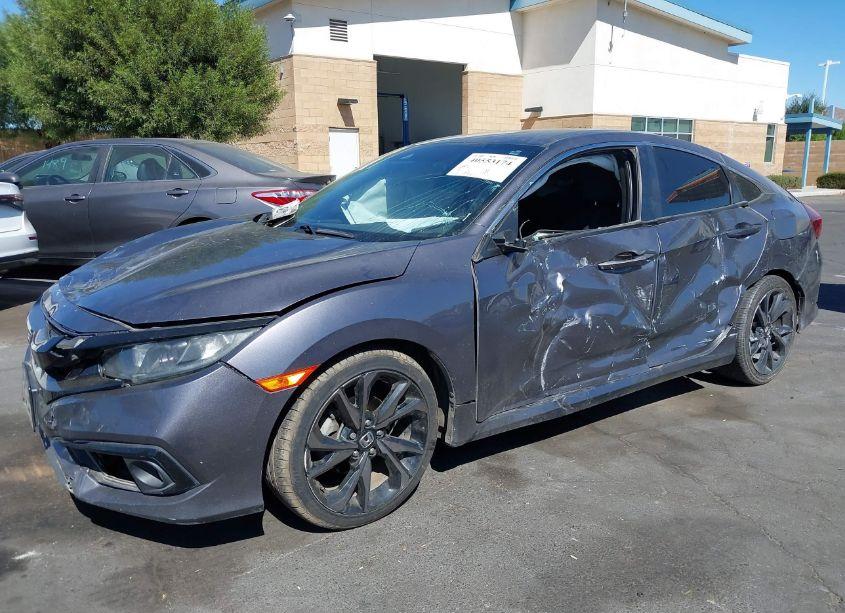 Photo 2 of 2019 Honda Civic SPORT (VIN 19XFC2F8XKE209461)