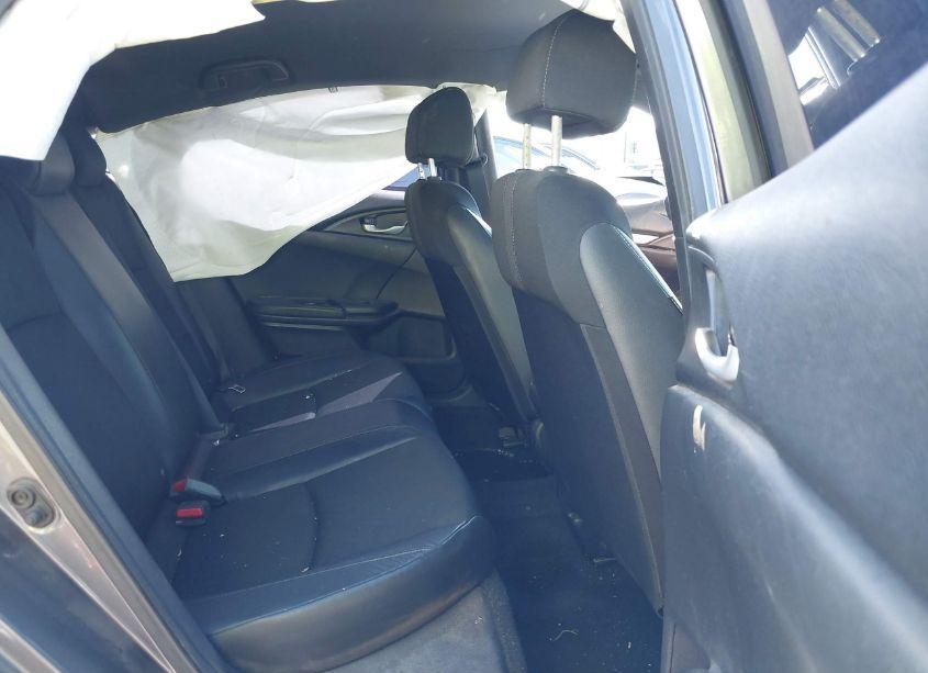 Photo 8 of 2019 Honda Civic SPORT (VIN 19XFC2F8XKE209461)