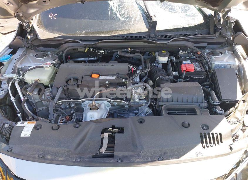 Photo 10 of 2019 Honda Civic SPORT (VIN 19XFC2F8XKE212232)