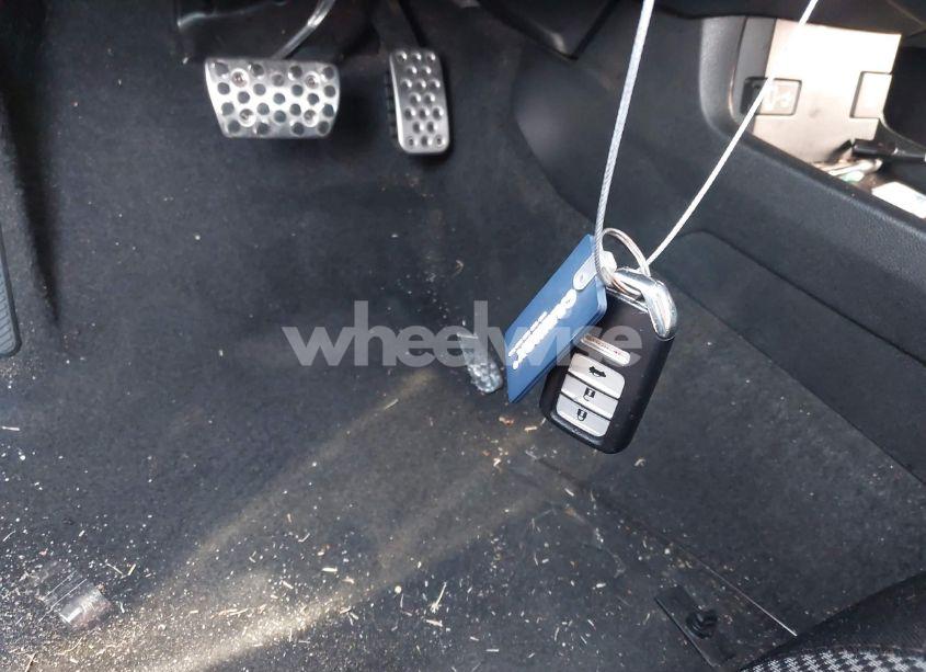 Photo 11 of 2020 Honda Civic SPORT (VIN 19XFC2F8XLE025784)