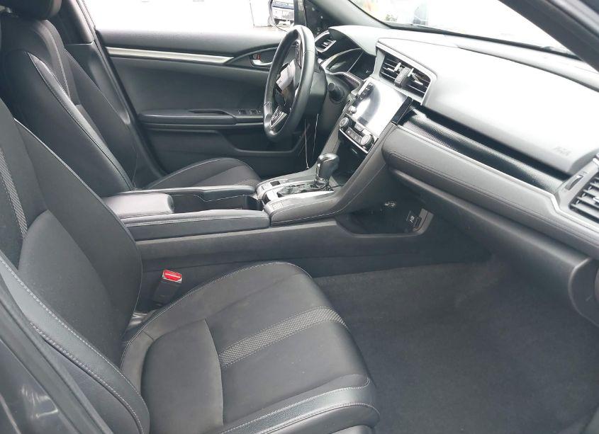 Photo 5 of 2020 Honda Civic SPORT (VIN 19XFC2F8XLE214676)