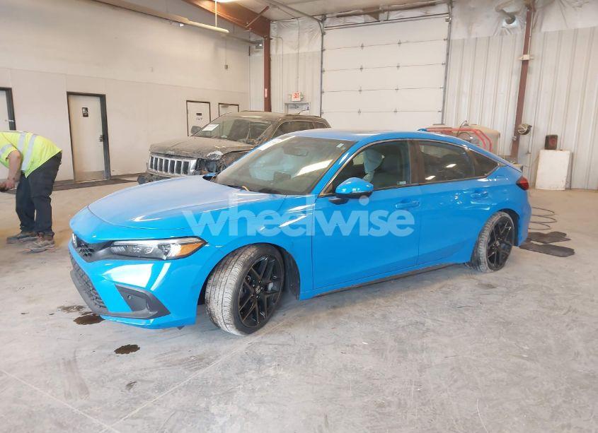 Photo 2 of 2024 Honda Civic SPORT TOURING (VIN 19XFL1G83RE008780)