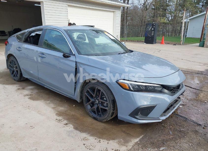 2024 Honda Civic SPORT TOURING (VIN 19XFL1G85RE004486) main photo