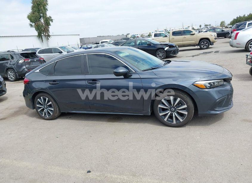 Photo 13 of 2022 Honda Civic EX-L (VIN 19XFL1H70NE003293)