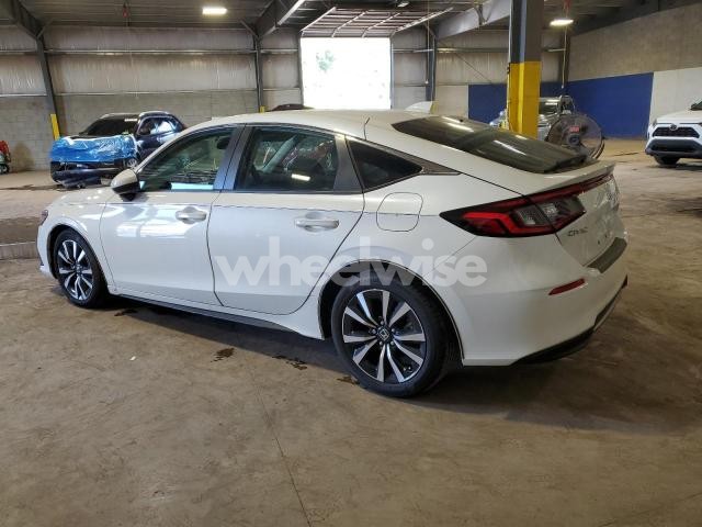 Photo 7 of 2024 HONDA CIVIC EXL (VIN 19XFL1H70RE015479)