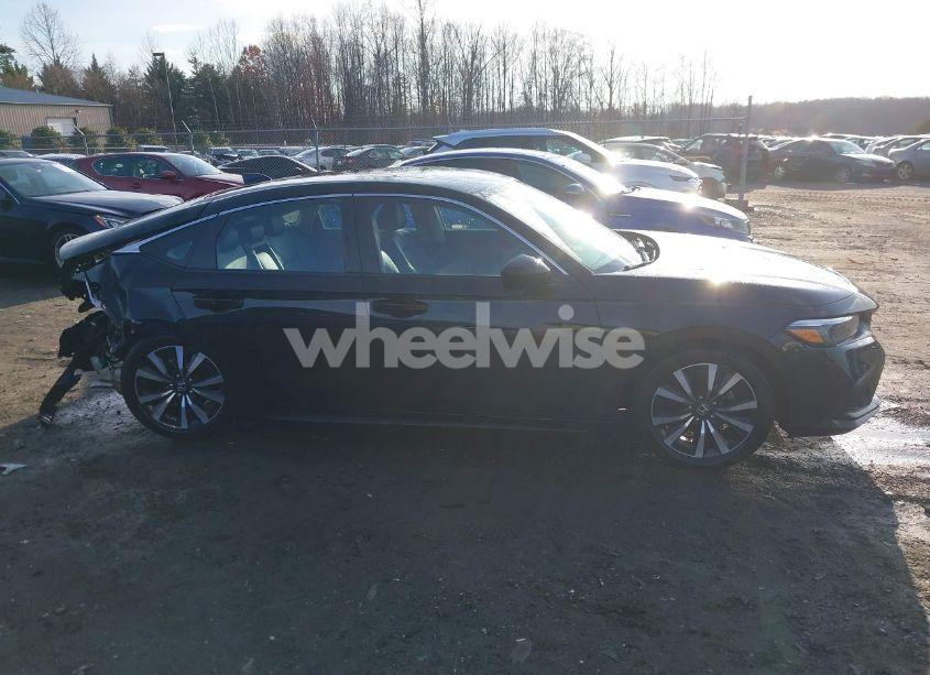 Photo 13 of 2022 Honda Civic EX-L (VIN 19XFL1H71NE024542)