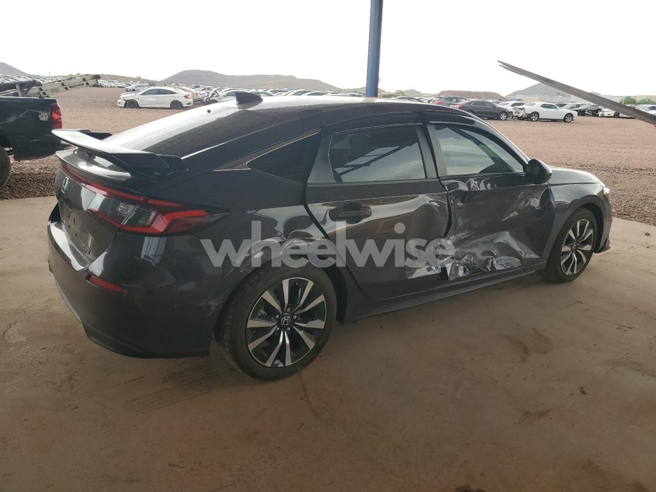 Photo 3 of 2024 HONDA CIVIC EXL (VIN 19XFL1H71RE002210)