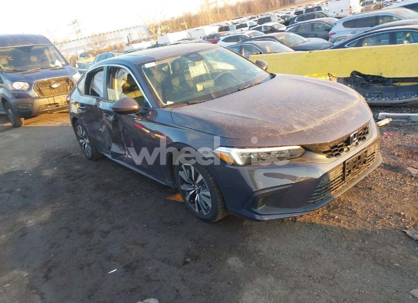 2024 Honda Civic EX-L (VIN 19XFL1H71RE004216) main photo