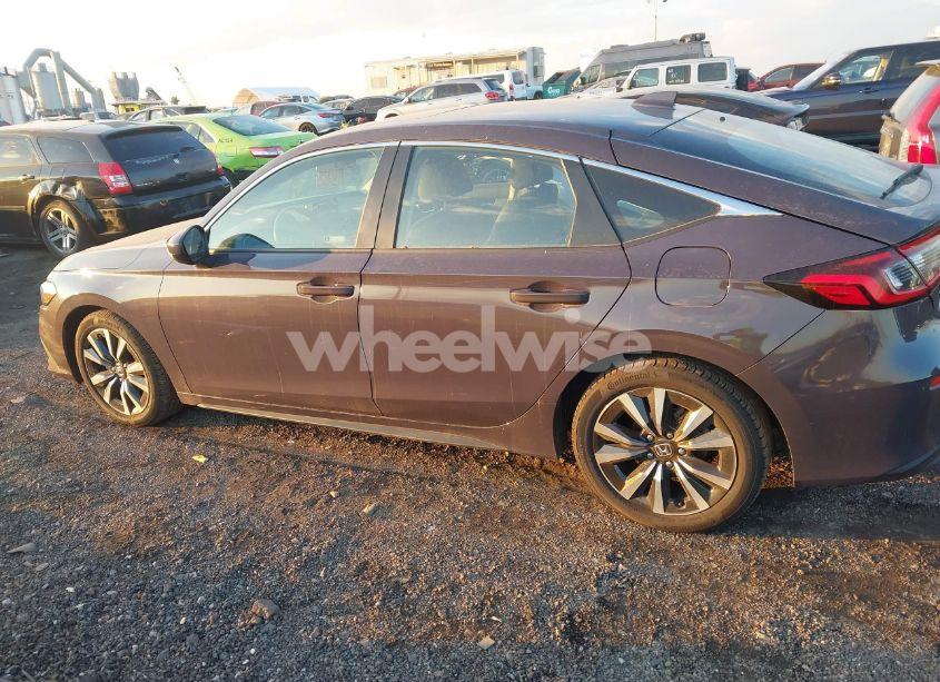 Photo 14 of 2024 Honda Civic EX-L (VIN 19XFL1H71RE004216)