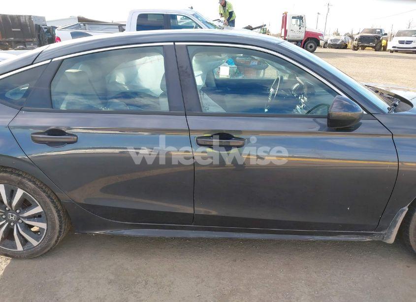 Photo 13 of 2022 Honda Civic EX-L (VIN 19XFL1H72NE019611)