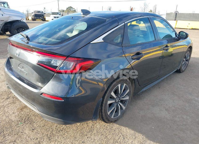 Photo 4 of 2022 Honda Civic EX-L (VIN 19XFL1H72NE019611)