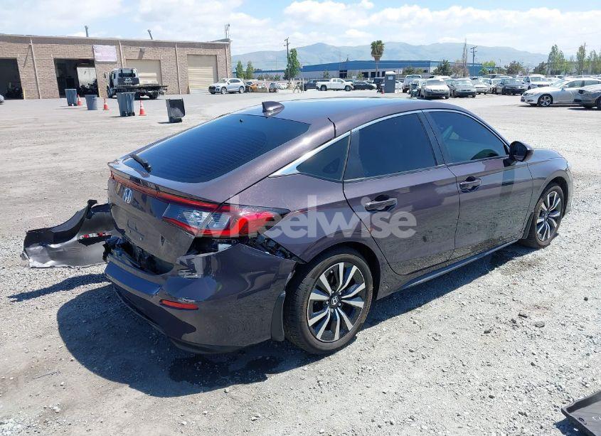Photo 4 of 2022 Honda Civic EX-L (VIN 19XFL1H72NE020936)