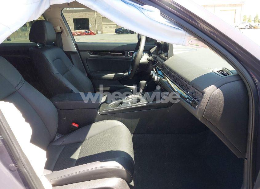 Photo 5 of 2022 Honda Civic EX-L (VIN 19XFL1H72NE020936)